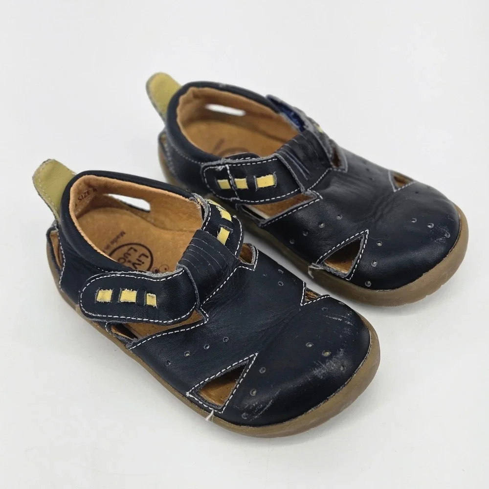 Livie & Luca Black Leather Closed Toe Fisherman Sandals Toddler Size 8 Retired